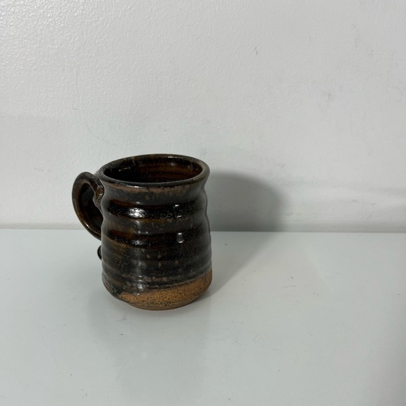 Handmade Wheel Thrown Pottery Mug Dark Chocolate Brown Glaze Funky Handle - Picture 4 of 8